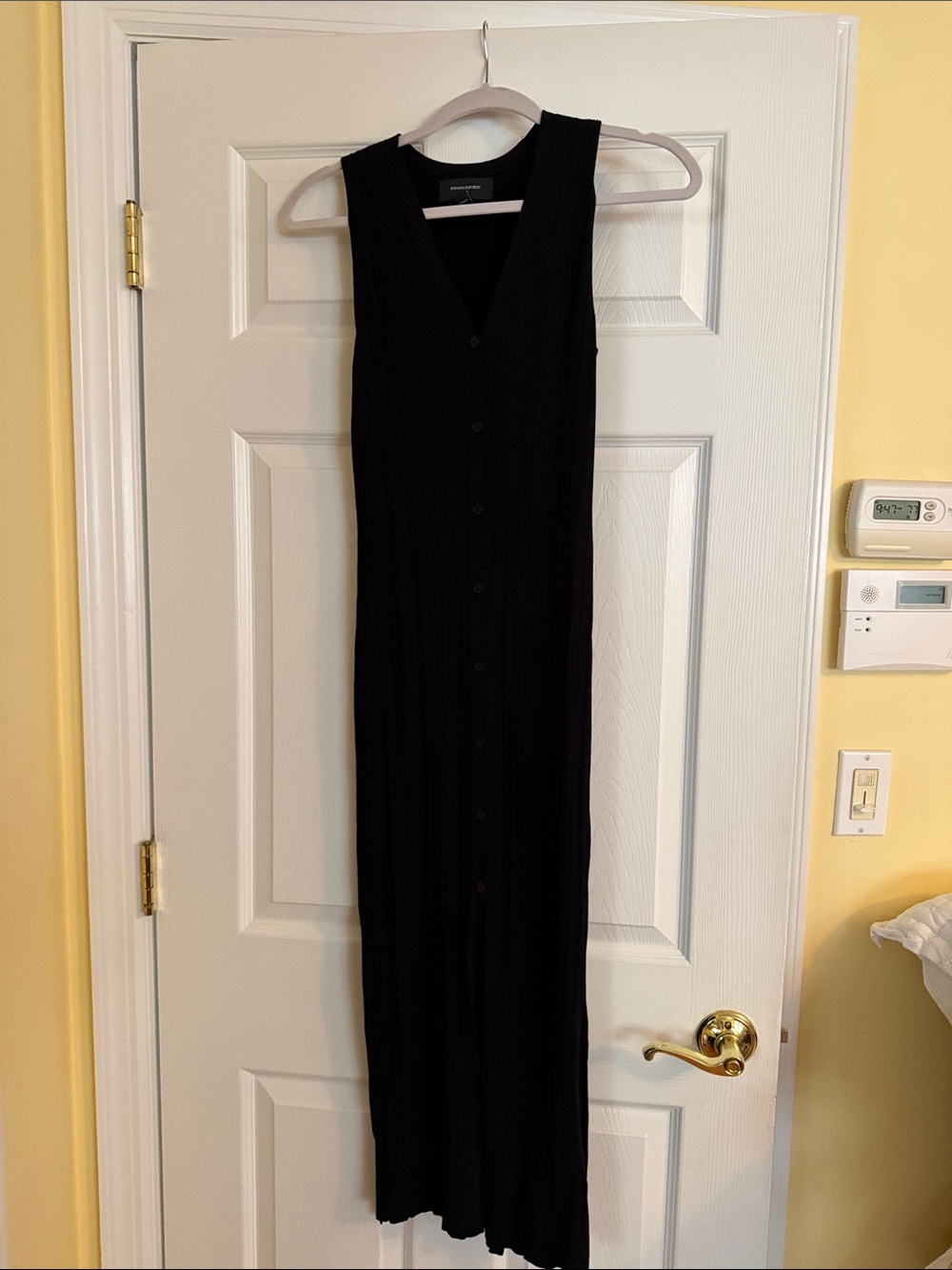 Banana Republic Factory Black Ribbed Button-Front Maxi Dress